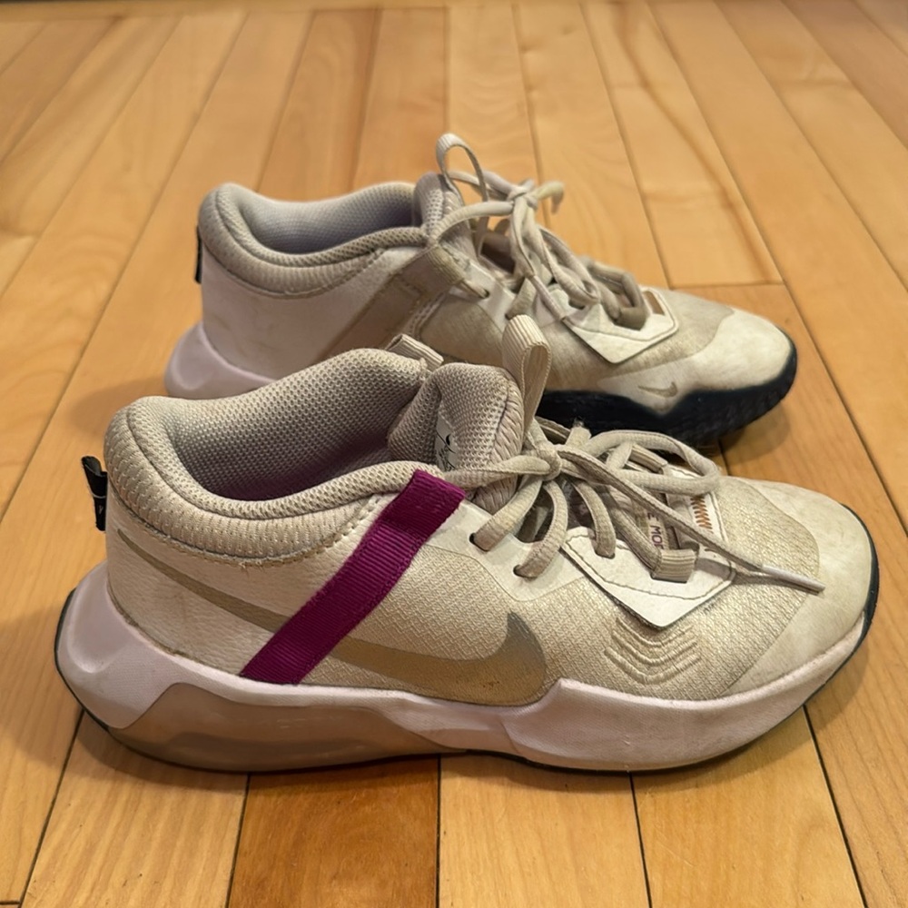 Nike Zoom Crossover Kids SIZE 3